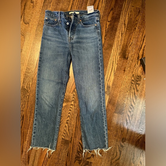Levi’s Wedgie Straight Fit Jeans Size 26 - Picture 3 of 6